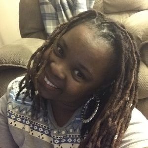 Meet your Posher, Theresa